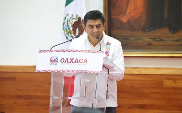 Impulsan gobiernos de Oaxaca y México rehabilitación de la red vial federal en la Mixteca