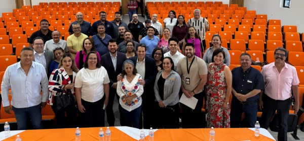 Informan PCE y Hacienda avances en materia de salud a dirigencia de la Sección 42 del SNTE en Ciudad Juárez