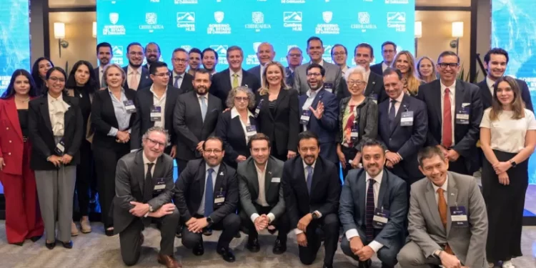 ”Las inversiones que llegan a Chihuahua están destinadas a florecer”: Maru Campos en encuentro con diplomáticos y empresarios