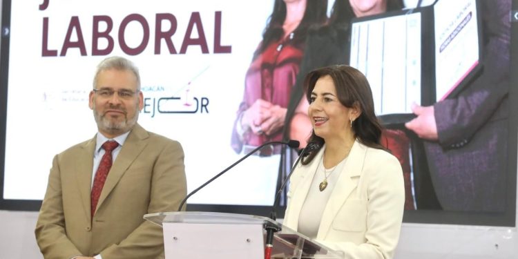 Continúan con normalidad las clases en escuelas de Michoacán: SEE