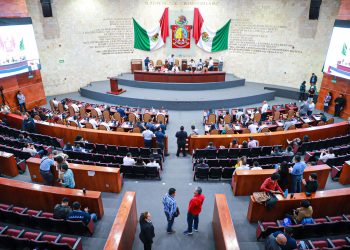 Plantean instaurar el 06 de mayo de cada año como el “Día de la Jueza y Juez Oaxaqueño”