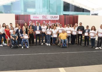 Presentan obra teatral “En la ardiente oscuridad” en la sede del Poder Legislativo del Estado