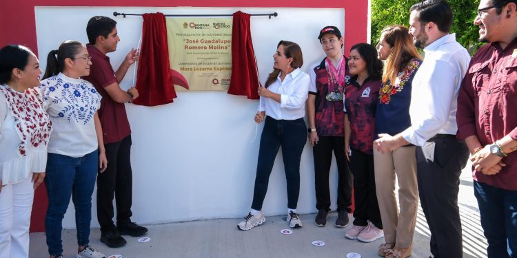Atletas reciben de Mara Lezama rehabilitada unidad “José Guadalupe Romero Molina” en Chetumal