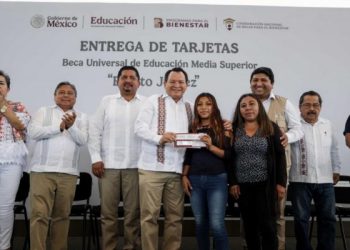 24 mil estudiantes yucatecos ya tienen beca para continuar estudios
