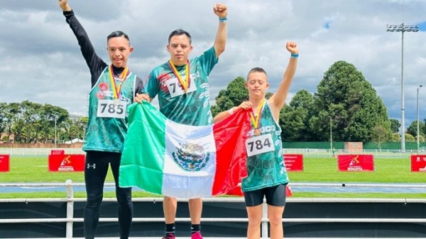 Ángel Flores conquista tres medallas de oro en las Olimpiadas Especiales FIDES Compesar