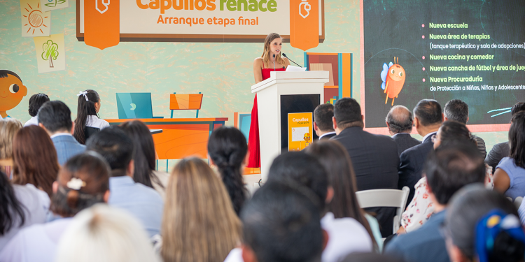 Arrancan Samuel García y Mariana Rodríguez tercera etapa de Capullos Renace