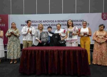 Cien estudiantes yucatecos viajarán becados a Canadá