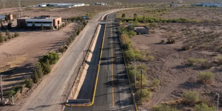 Concluye Estado reconstrucción de acceso principal al Parque Industrial en Delicias