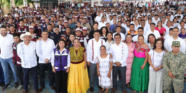 Construye Salomón Jara lazos de cooperación con el pueblo para bienestar de la Costa con Cayapadu Lii