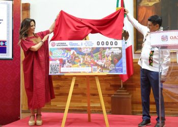Develan Salomón Jara y Lotería Nacional billete del Sorteo Especial en honor a la Guelaguetza 2025