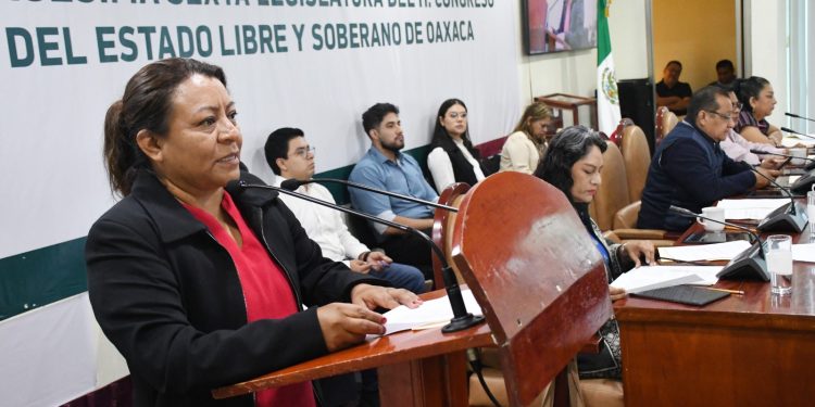 En Sesión Ordinaria de la Diputación Permanente presentan iniciativa para la seguridad vial de motociclistas y turnan dos Proposiciones con Punto de Acuerdo