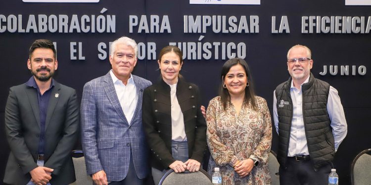 Firman acuerdo para impulsar la eficiencia energética en el sector turístico