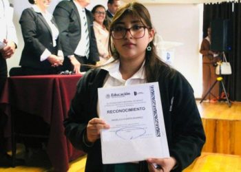 Gana estudiante de Cobaez primer lugar en Física, en Olimpiada del Conocimiento de Ciencias Básicas 2025