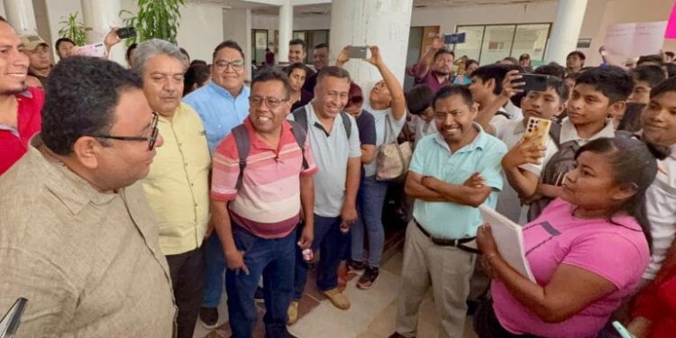 Gobierno del Estado de Guerrero cumple compromiso con la educación intercultural en La Montaña