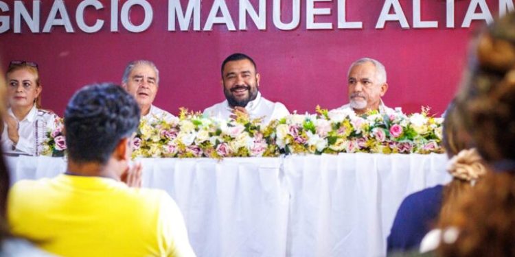 La Sagadegro realiza curso sobre clínica y cirugía en bovinos en Coyuca de Benítez