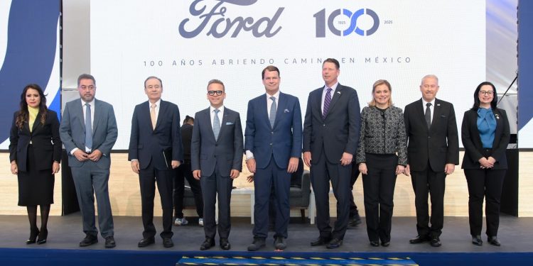 Maru Campos celebra aniversario de Ford y destaca liderazgo de Chihuahua en la industria automotriz