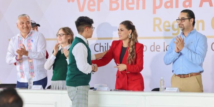 Prioriza Evelyn Salgado salud visual de estudiantes de Guerrero