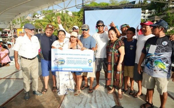 Realizan Segundo Torneo de Pesca Deportiva Puerto Ángel 2025