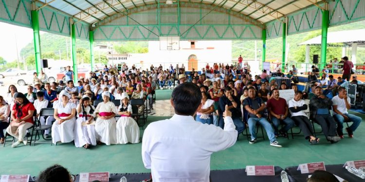 Rescata Gobernador de Oaxaca CESSA de San Pablo Yaganiza abandonado por gobiernos anteriores