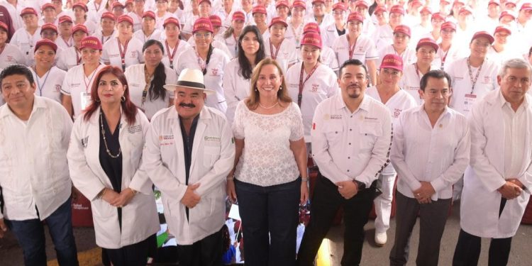 Salud Casa por Casa beneficiará a más de un millón de veracruzanos: Rocío Nahle