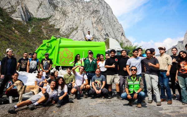 Secretaría de Medio Ambiente de Nuevo León y voluntarios unen fuerzas para limpiar La Huasteca