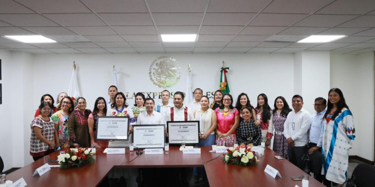 Congreso del Estado reconoce contribución de Chimalhuacán por instituir y preservar la “Guelaguetza Oaxaqueña”