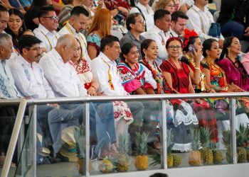 Deslumbra la majestuosidad de las culturas y tradiciones de los pueblos de Oaxaca en el Primer Lunes del Cerro