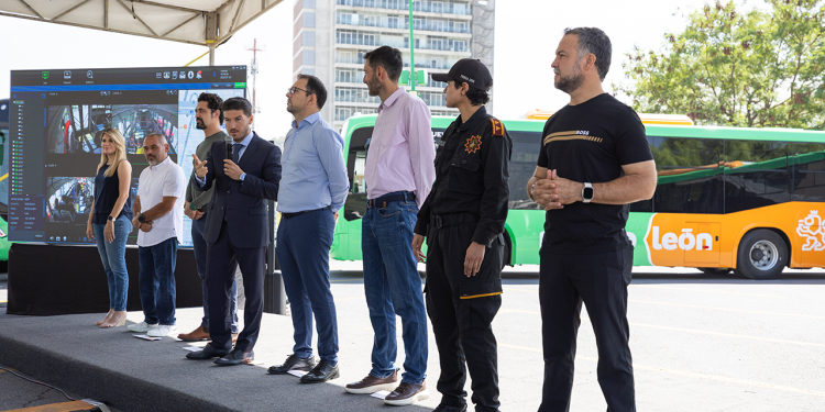 Entrega Gobernador nuevas unidades para ruta 30; Suman 70 para Cuenca San Pedro- García