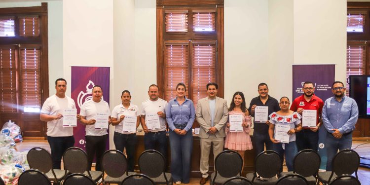 Entrega ICHD material deportivo a ganadores de la convocatoria “Municipios Juntos en Movimiento 2025”
