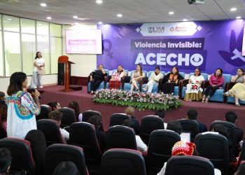 Foro en el Congreso de Oaxaca aborda el acecho como forma de violencia invisible