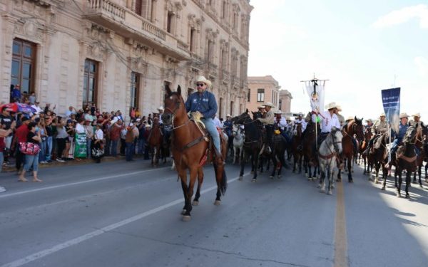 Llega la Gran Cabalgata Villista 2025 a Chihuahua capital