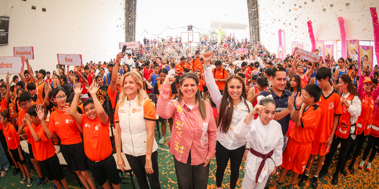 Presenta Martha Herrera a Delegación Deportiva de Centros Comunitarios rumbo a Olimpiada Estatal 2025
