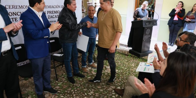 Reconoce Gobernador David Monreal talento artesanal en la XIV edición del Gran Premio Estatal de Arte Popular