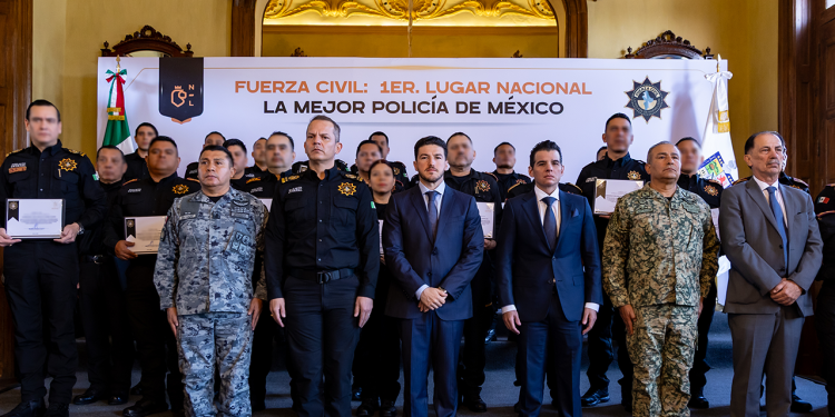 Reconoce Fuerza Civil a sus mandos por ser la mejor policía de México