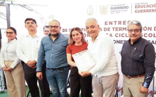 SEG inicia entrega de más de 176 mil certificados de Educación Básica