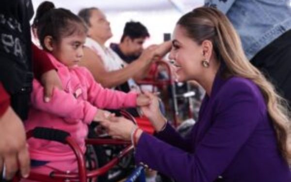 Con justicia social Evelyn Salgado transforma vidas con la entrega de aparatos funcionales del DIF Guerrero