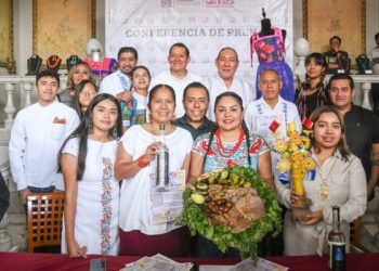 Tlacolula celebra con sabor, tradición y arte popular la Guelaguetza 2025