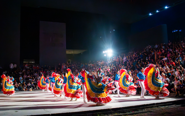 Música y baile para todos en la macro: «¡Zapatéllele!»