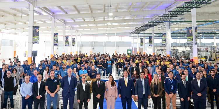 CON MÁS DE 426 MILLONES DE PESOS, TERE JIMÉNEZ INAUGURA NUEVA LÍNEA DE PRODUCCIÓN EN PLANTA TENNECO