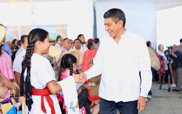 Inaugura Salomón Jara Feria Intercultural de Escritura y Lectura de Oaxaca 2025 que honra las lenguas y culturas ancestrales