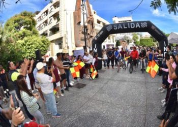 Rodada y Carrera por la Paz congrega a decenas de familias en Chilpancingo