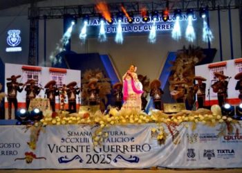 Rosy Arango pone broche de oro a la Semana Cultural de Vicente Guerrero en Tixtla
