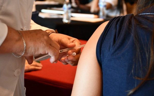 Aplica Estado más de 22 mil vacunas contra el sarampión