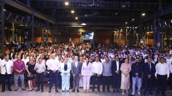 MÁS DE 8 MIL NORMALISTAS DE TODO EL PAÍS SE REÚNEN EN AGUASCALIENTES, EN FESTIVAL NACIONAL