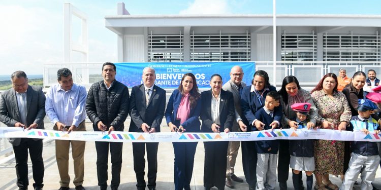 TERE JIMÉNEZ ARRANCA EL CICLO ESCOLAR CON LA ENTREGA DE NUEVA PRIMARIA Y JARDÍN DE NIÑOS EN LOMAS DE SAN JORGE