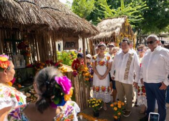 Gobierno del Renacimiento Maya impulsa la preservación de tradiciones con la Gran Muestra Estatal de Altares