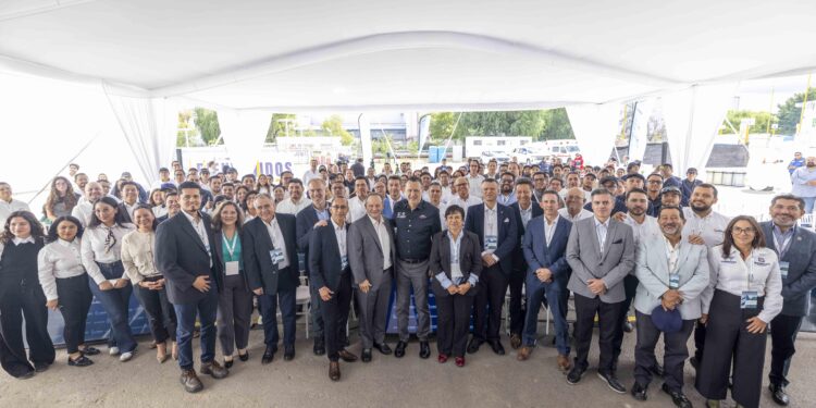 Inaugura Mauricio Kuri la primera planta de hidrógeno verde del país