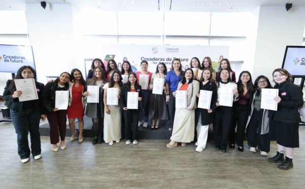 Asociación civil Creadoras de Futuro celebra su primer aniversario en el Senado de la República