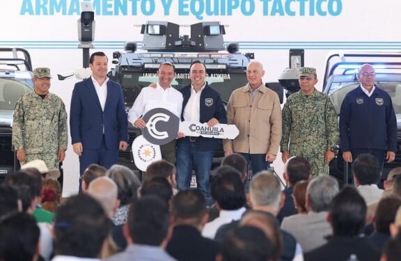 Entregamos 160 patrullas, cientos de armas y equipo táctico: Manolo