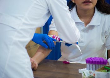 Fomenta CETS la donación voluntaria de sangre en San Pedro Pochutla
